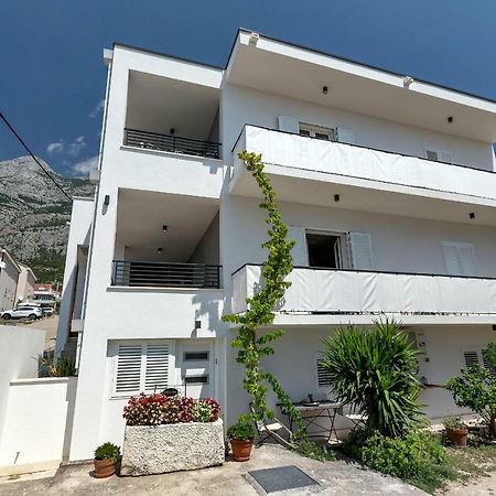 Apartman For 4 - Lovreta Макарска Екстериор снимка